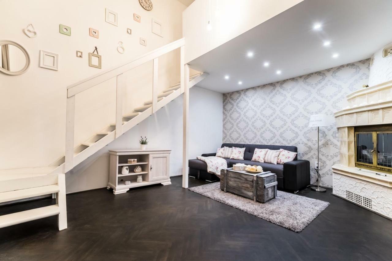 Bpr Vintage Garden Apartment With Terrace & Sauna บูดาเปสต์ ภายนอก รูปภาพ