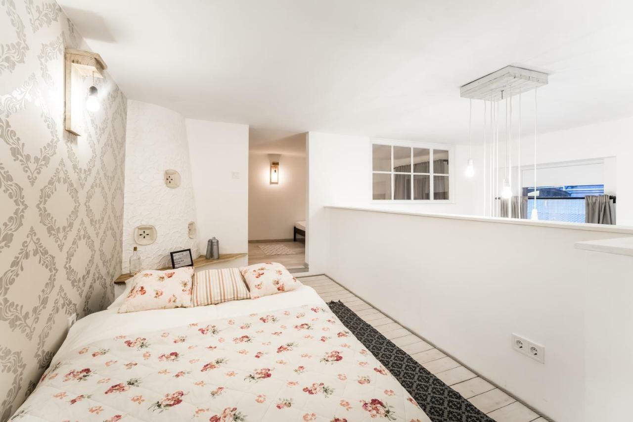Bpr Vintage Garden Apartment With Terrace & Sauna บูดาเปสต์ ภายนอก รูปภาพ